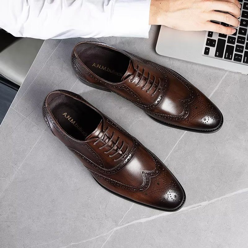 Sapatos Formais Masculinos Brogues Couro Com Cordões - Café