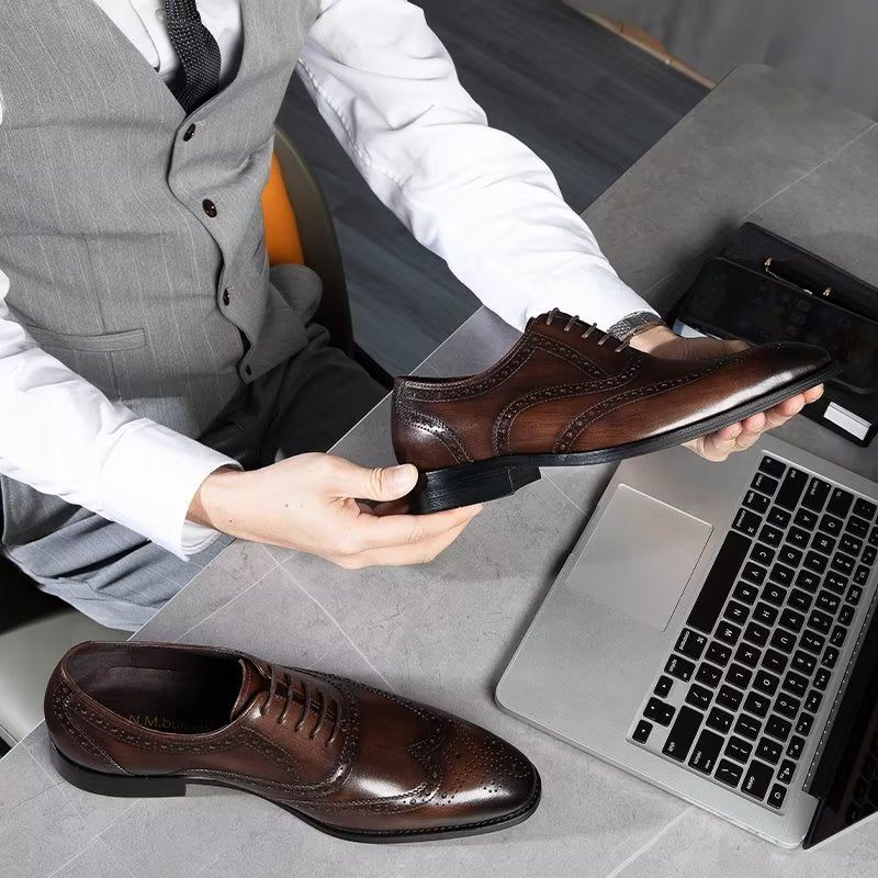 Sapatos Formais Masculinos Brogues Couro Com Cordões - Café