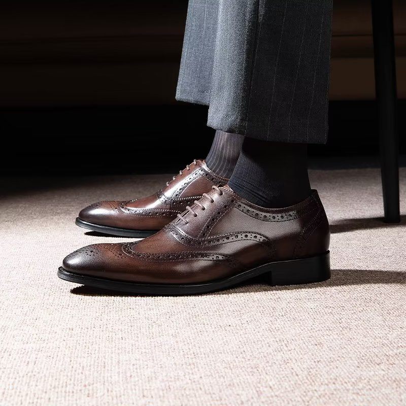 Sapatos Formais Masculinos Brogues Couro Com Cordões - Café