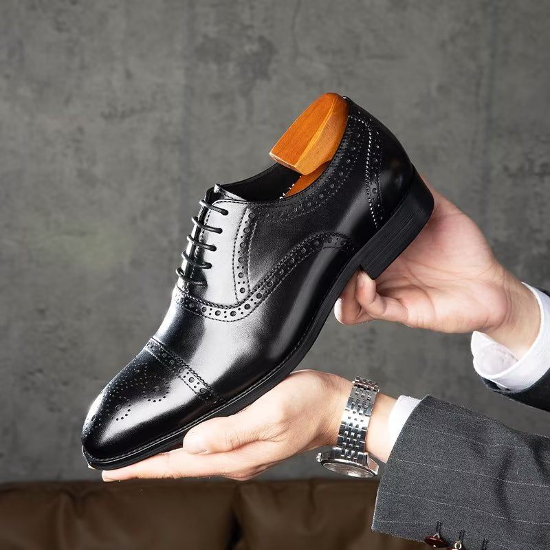 Sapatos Formais Masculinos Brogues Elegantes - Preto