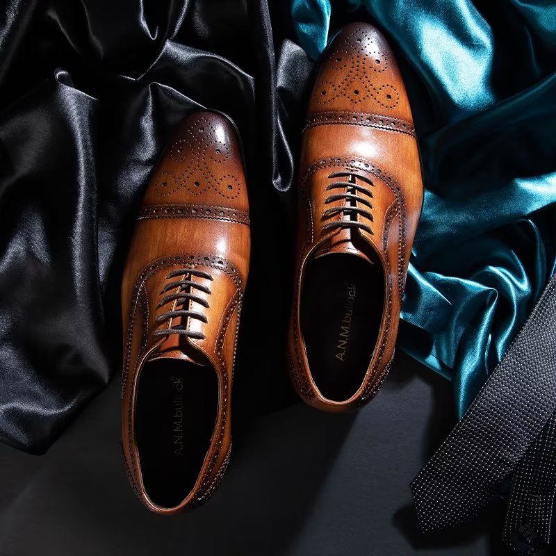 Sapatos Formais Masculinos Brogues Elegantes - Café