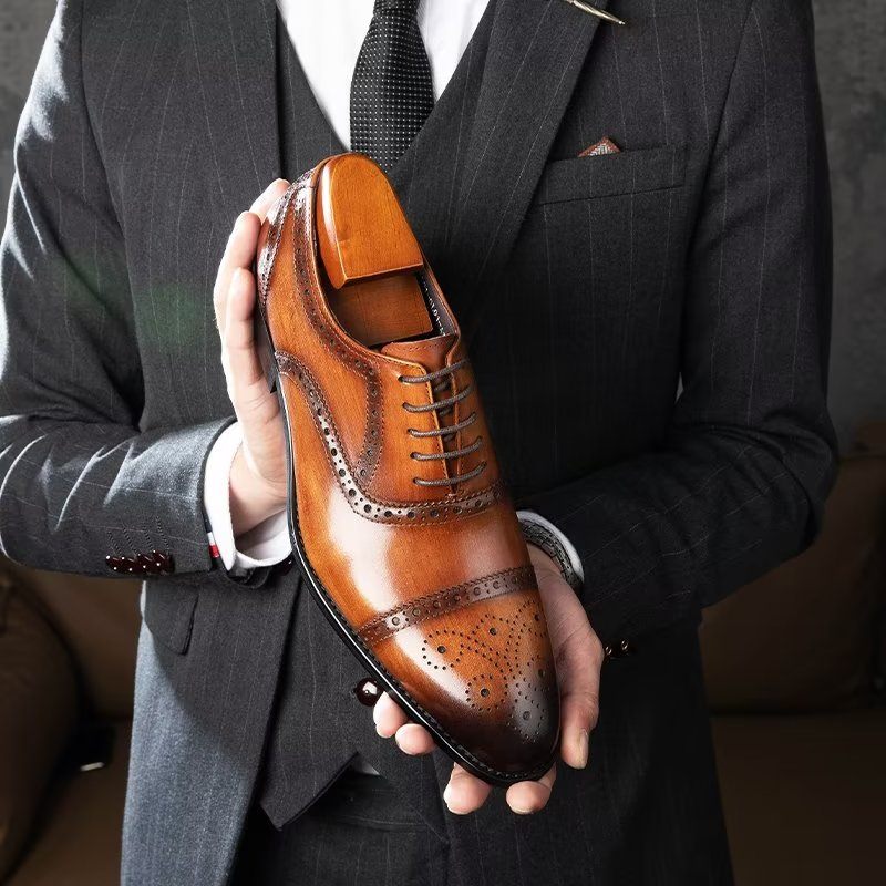 Sapatos Formais Masculinos Brogues Elegantes - Café