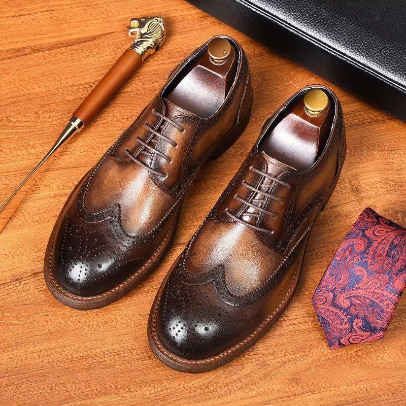 Sapatos Formais Masculinos Brogues Requintados - Café