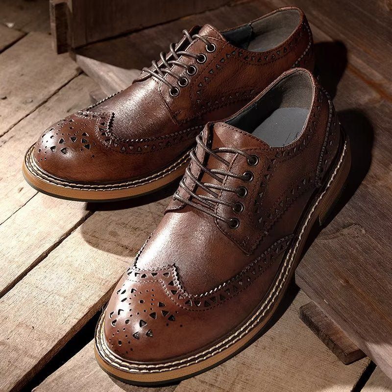 Sapatos Formais Masculinos Chiques Com Bico Redondo E Luxuosos Cadarço - Café