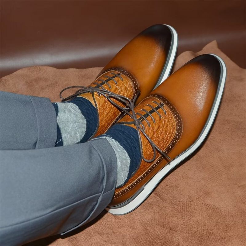 Sapatos Formais Masculinos Clássicos Com Cadarço E Elegância - Marrom