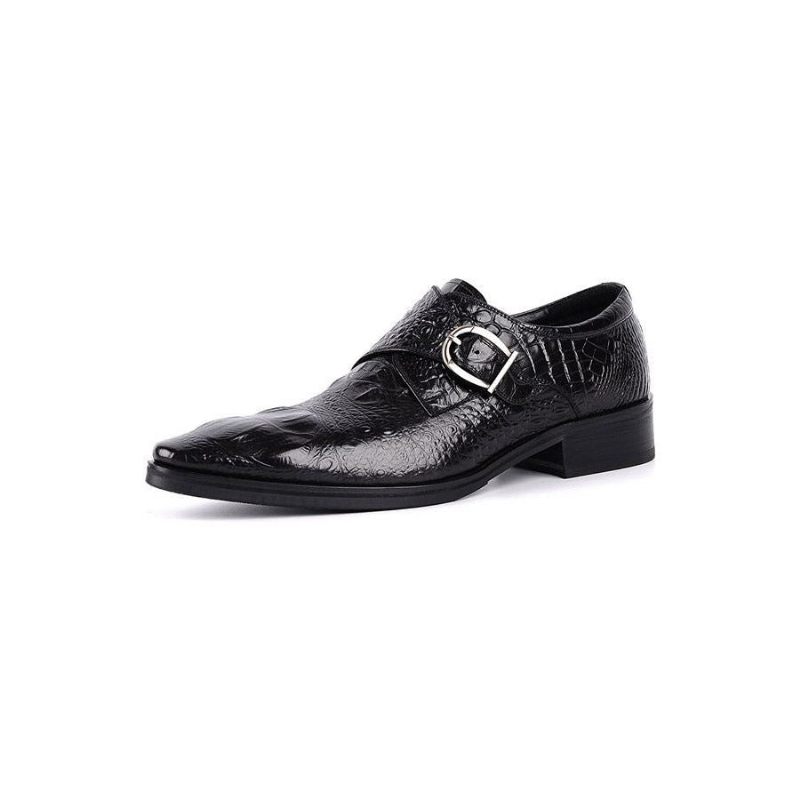 Sapatos Formais Masculinos Com Bico Fino E Slip-on Brogue