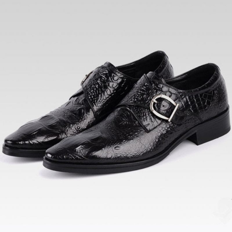 Sapatos Formais Masculinos Com Bico Fino E Slip-on Brogue - Preto