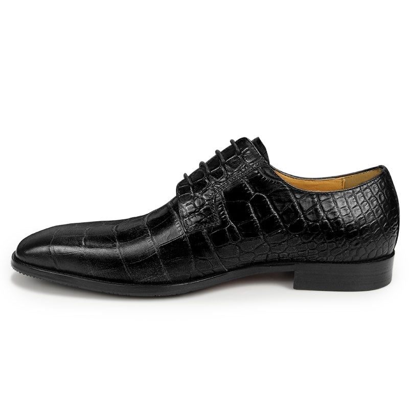 Sapatos Formais Masculinos Com Bico Fino E Textura Crocodilo Derby - Preto