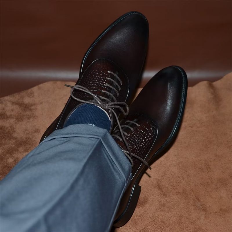 Sapatos Formais Masculinos Com Charme Contemporâneo E Sociais Cadarço - Café