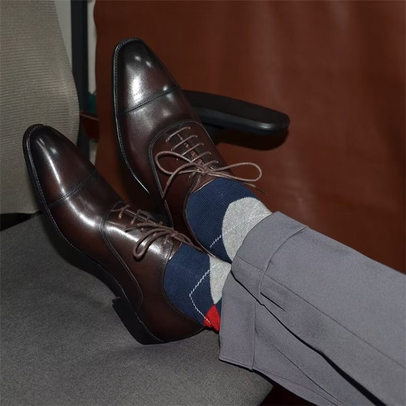 Sapatos Formais Masculinos Com Elegância Suave E Deslizamento Em Sociais - Café