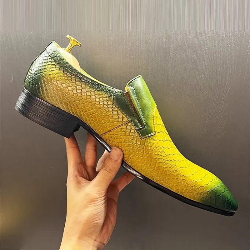 Sapatos Formais Masculinos Com Padrão Crocodilo Genuíno E Sofisticados Slip-ons - Amarelo