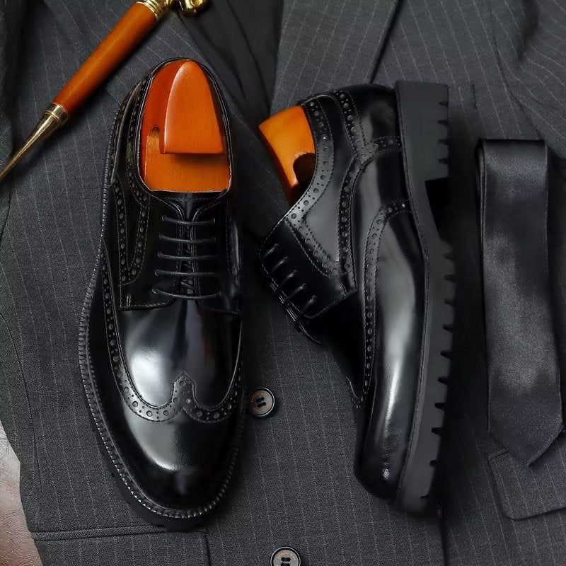 Sapatos Formais Masculinos Com Relevo Elegante Brogue - Preto