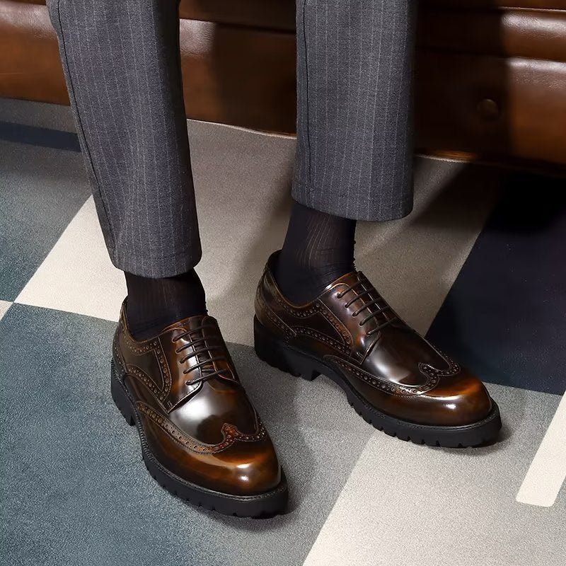 Sapatos Formais Masculinos Com Relevo Elegante Brogue - Café