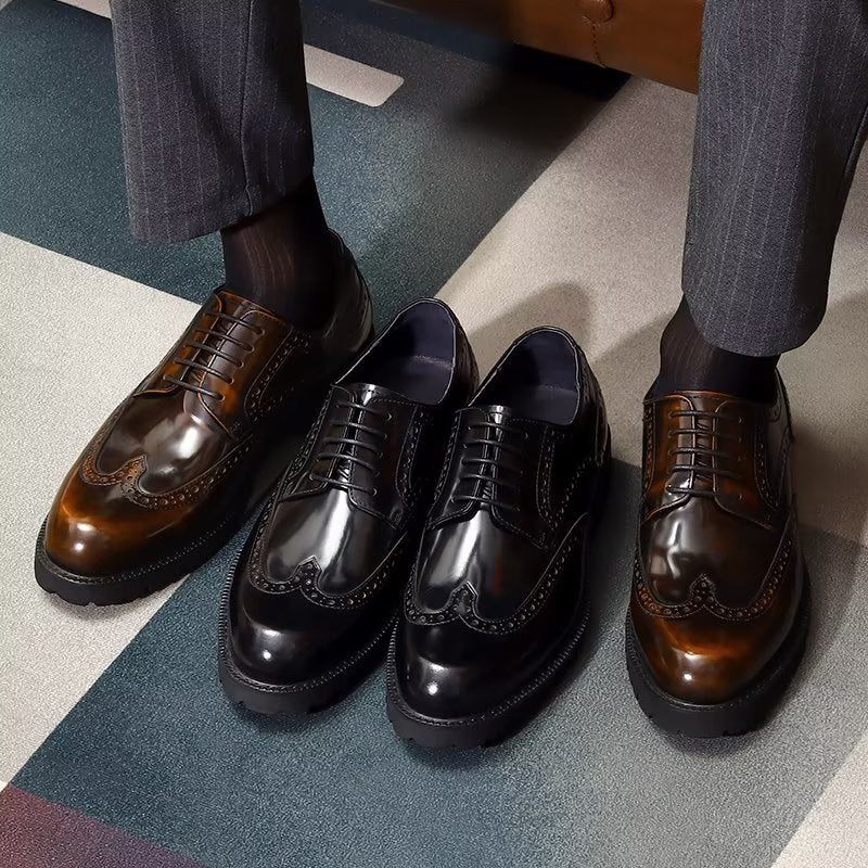 Sapatos Formais Masculinos Com Relevo Elegante Brogue - Café