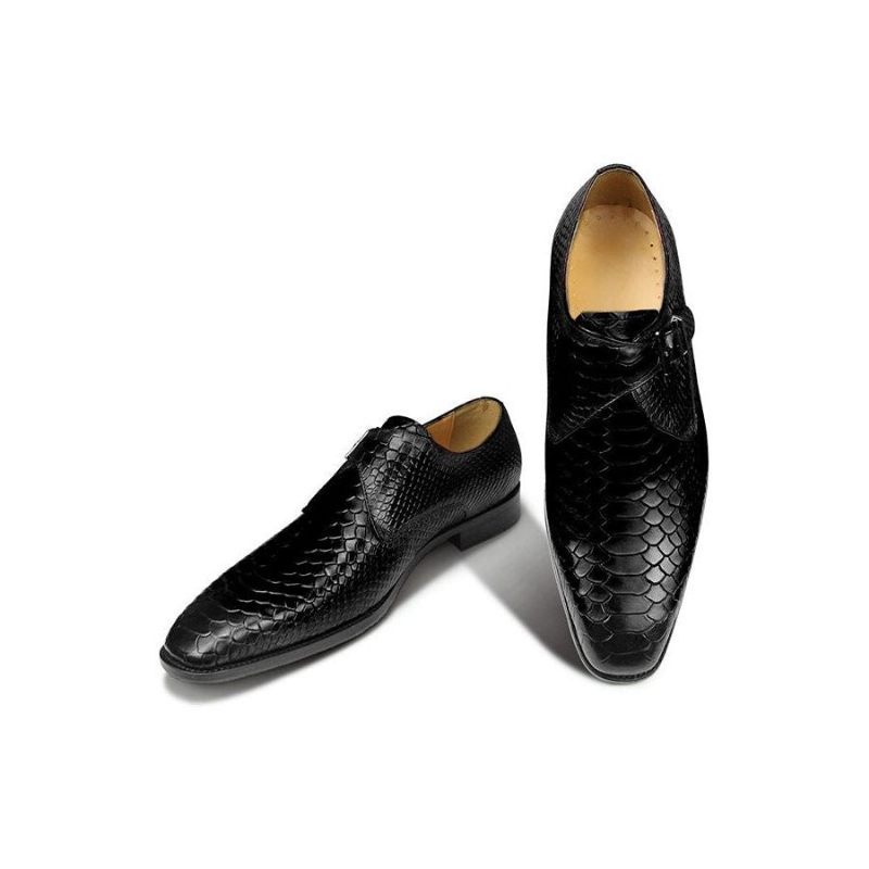 Sapatos Formais Masculinos Com Textura Crocodilo E Bico Fino Monkstrap - Preto