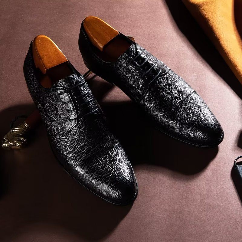 Sapatos Formais Masculinos Com Textura Exótica Derbies - Preto