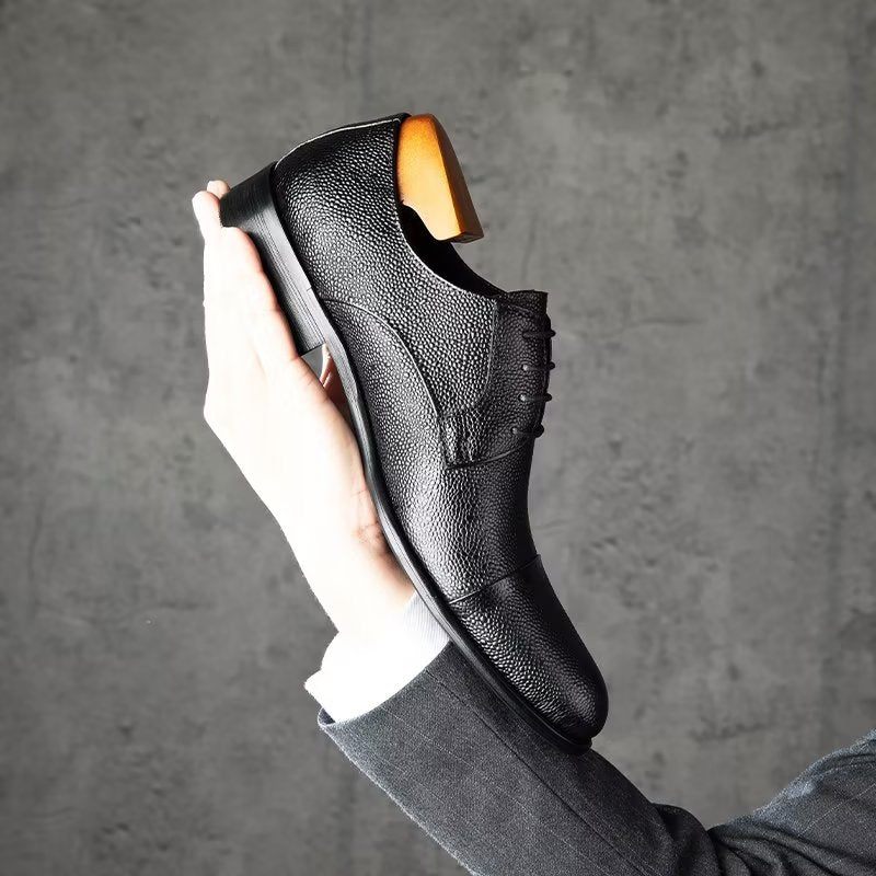 Sapatos Formais Masculinos Com Textura Exótica Derbies - Preto