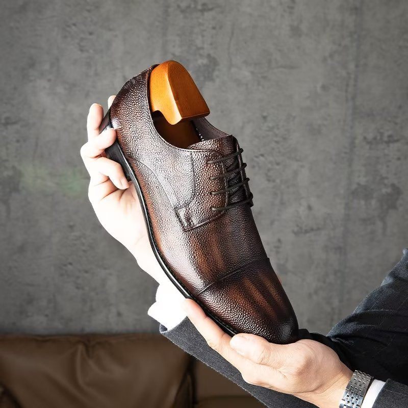 Sapatos Formais Masculinos Com Textura Exótica Derbies - Café