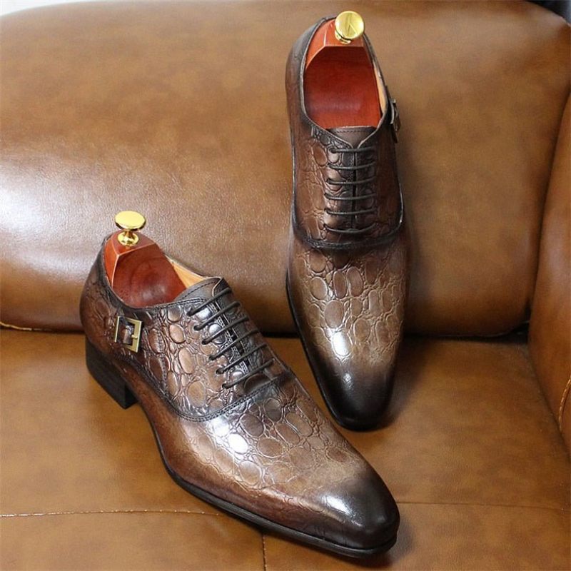 Sapatos Formais Masculinos Couro Com Bico Fino Oxford - Café