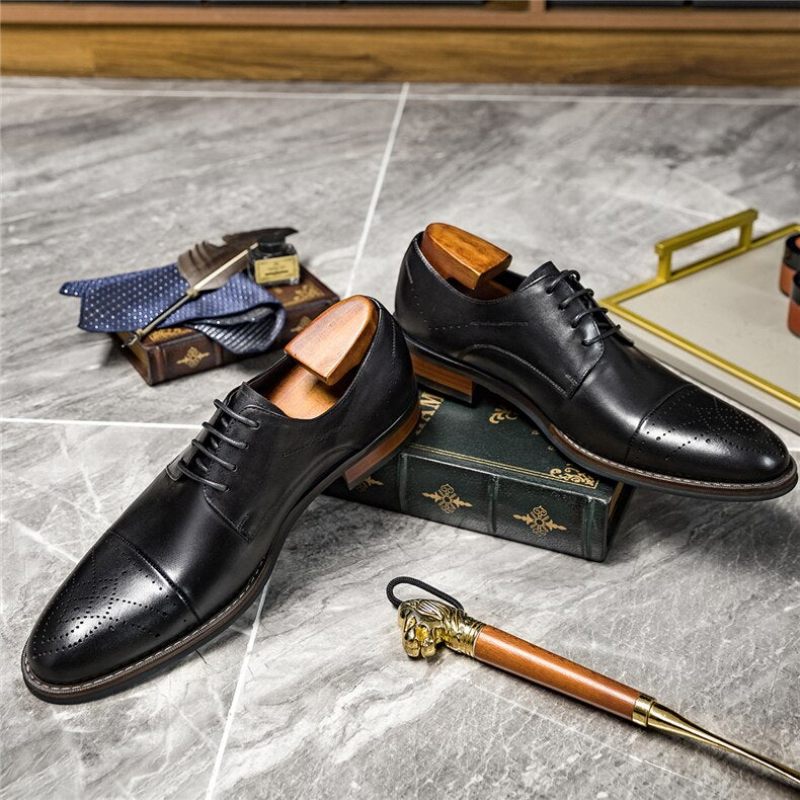 Sapatos Formais Masculinos Couro Com Cordões - Preto