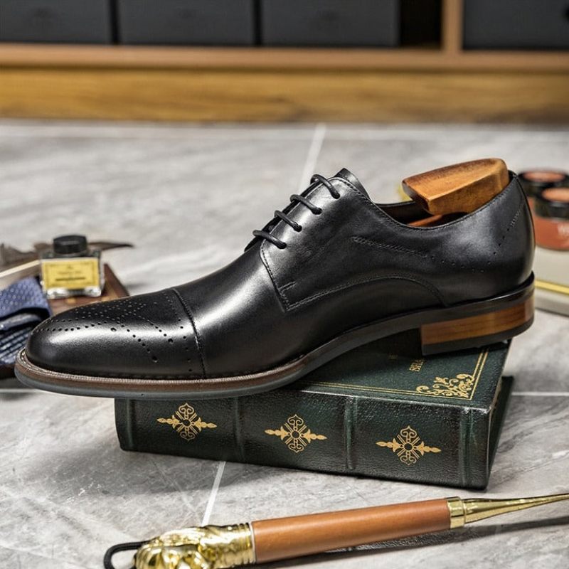 Sapatos Formais Masculinos Couro Com Cordões - Preto