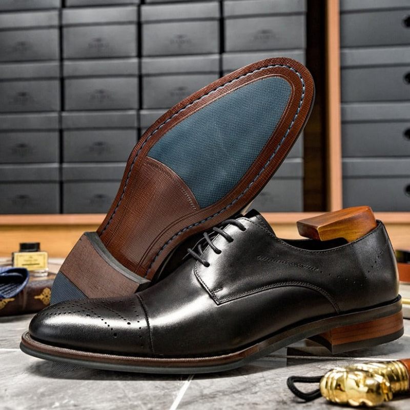 Sapatos Formais Masculinos Couro Com Cordões - Preto