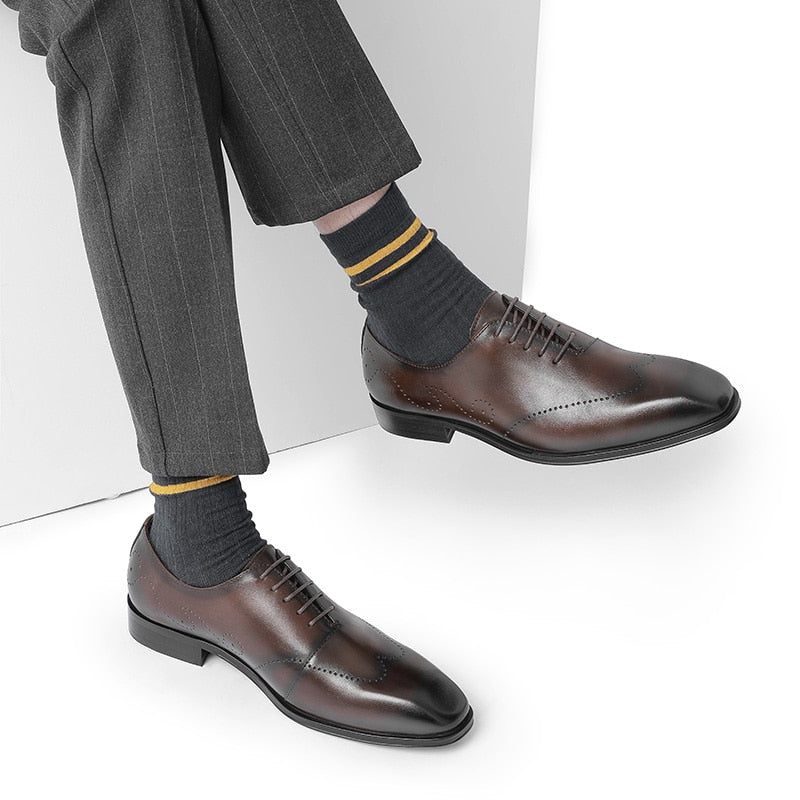 Sapatos Formais Masculinos Couro Genuíno Com Bico Fino Brogue - Café