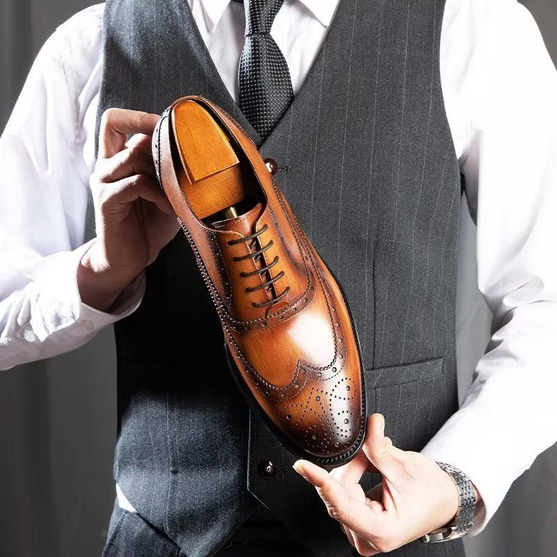 Sapatos Formais Masculinos Couro Luxuoso Brogue - Café