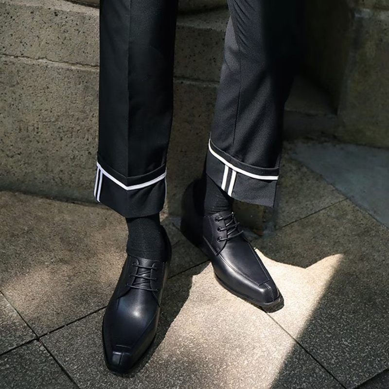 Sapatos Formais Masculinos Couro Refinado Com Bico Fino Derby - Preto