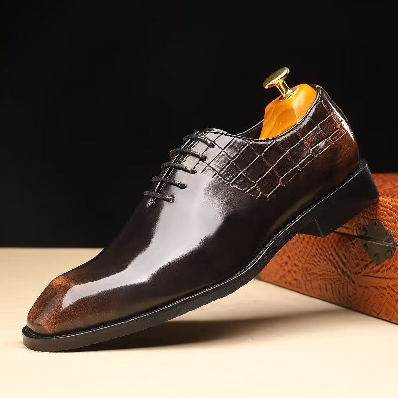 Sapatos Formais Masculinos Elegantes Com Textura Crocodilo Oxford - Café