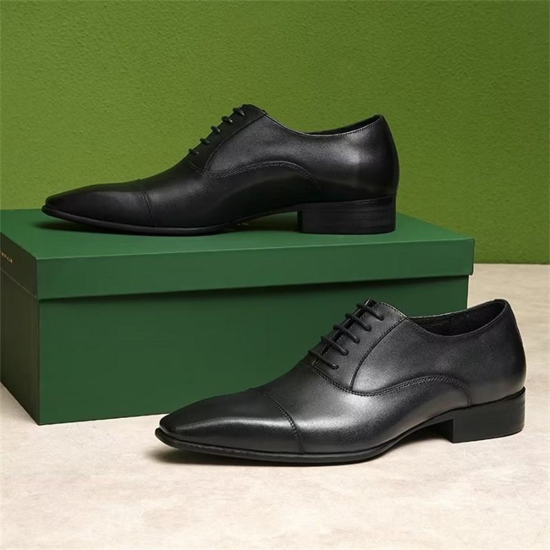 Sapatos Formais Masculinos Elegantes Corporativos Couro Britânico Esculpido - Preto