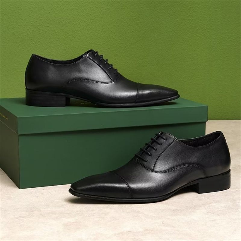 Sapatos Formais Masculinos Elegantes Corporativos Couro Britânico Esculpido - Preto