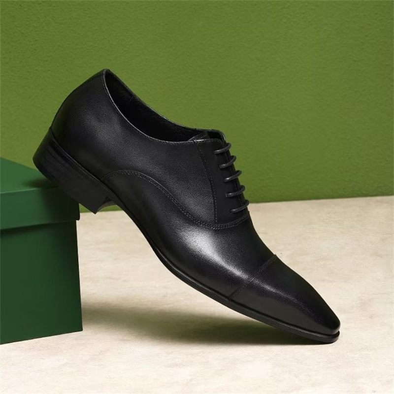 Sapatos Formais Masculinos Elegantes Corporativos Couro Britânico Esculpido - Preto