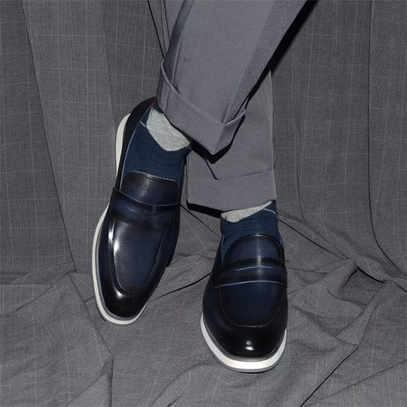 Sapatos Formais Masculinos Elegantes E Minimalistas Em Couro - Preto 