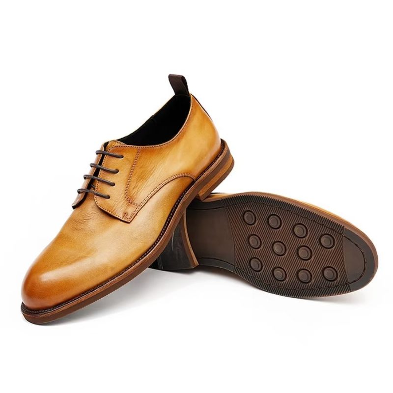 Sapatos Formais Masculinos Elegantes Esculpidos Em Couro Britânico Para Escritório - Amarelo