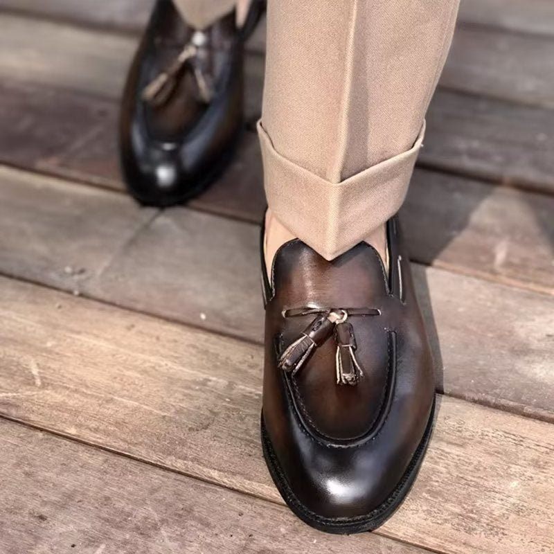 Sapatos Formais Masculinos Elegantes Oxford Couro Estilo Brogue Com Borla - Café