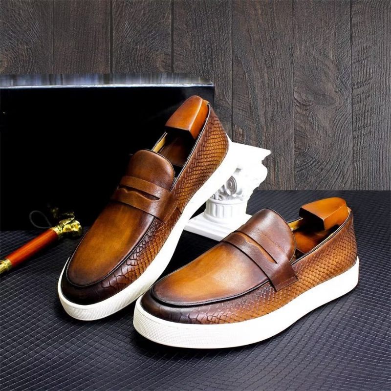 Sapatos Formais Masculinos Elegantes Plataforma Couro Deslizamento Em Brogue - Marrom