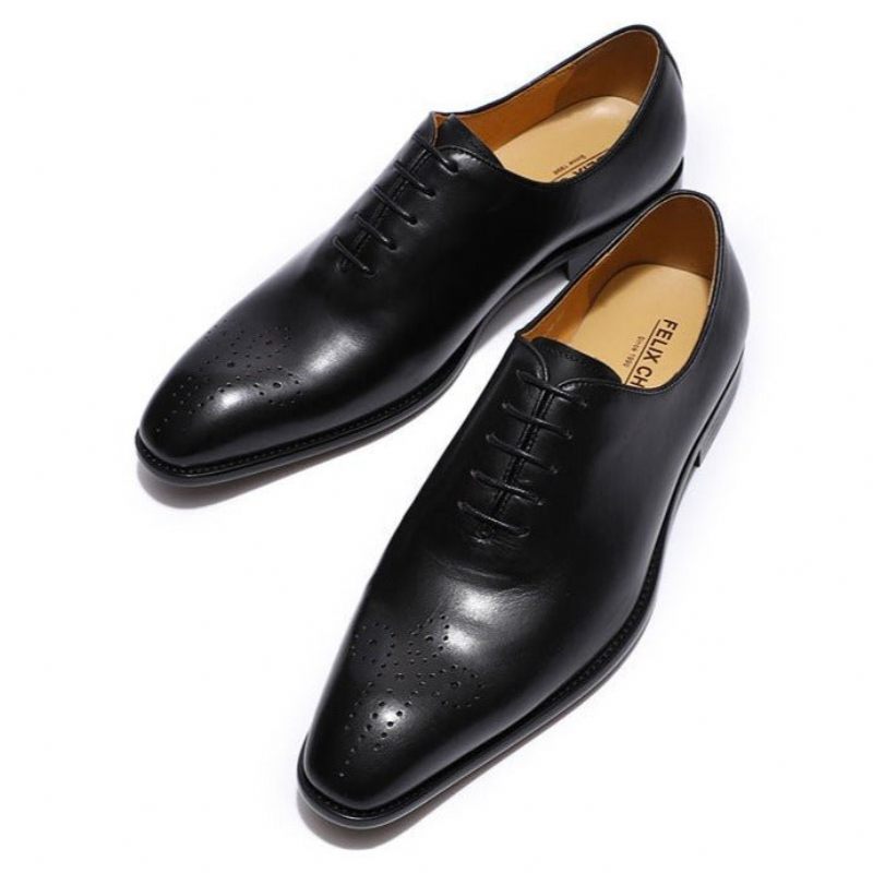 Sapatos Formais Masculinos Estilo Bolinha Exótica Brogue - Preto