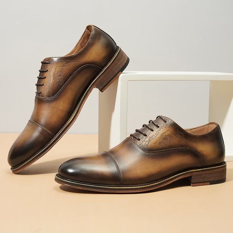 Sapatos Formais Masculinos Estilo Sofisticado Brogue Couro Genuíno - Café