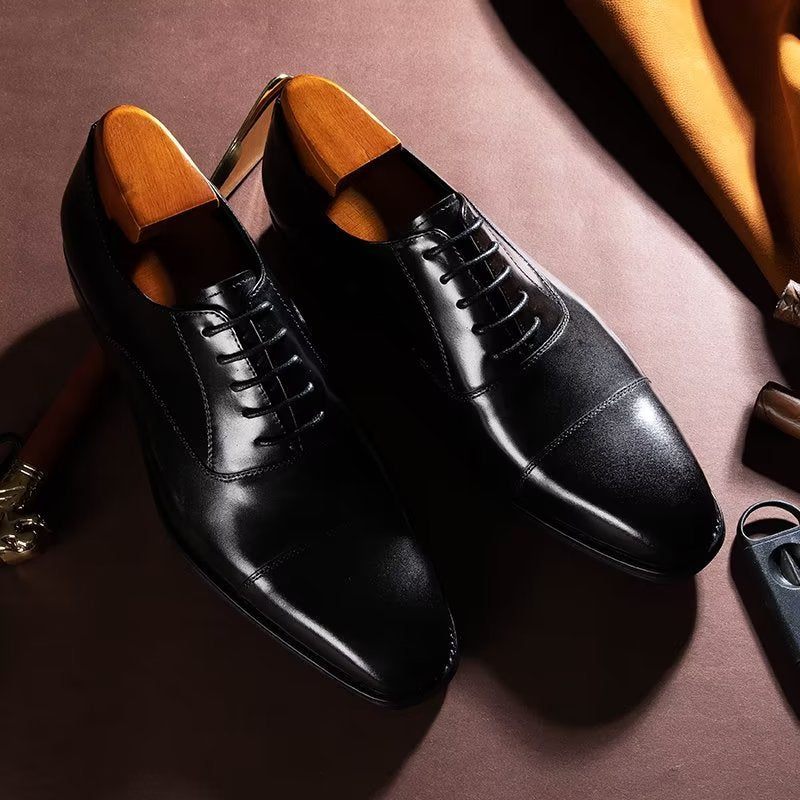 Sapatos Formais Masculinos Luxo Com Padrão Liso Oxford - Preto