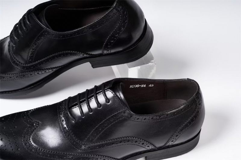 Sapatos Formais Masculinos Metropolitan Mastery Couro Lace-ups - Preto