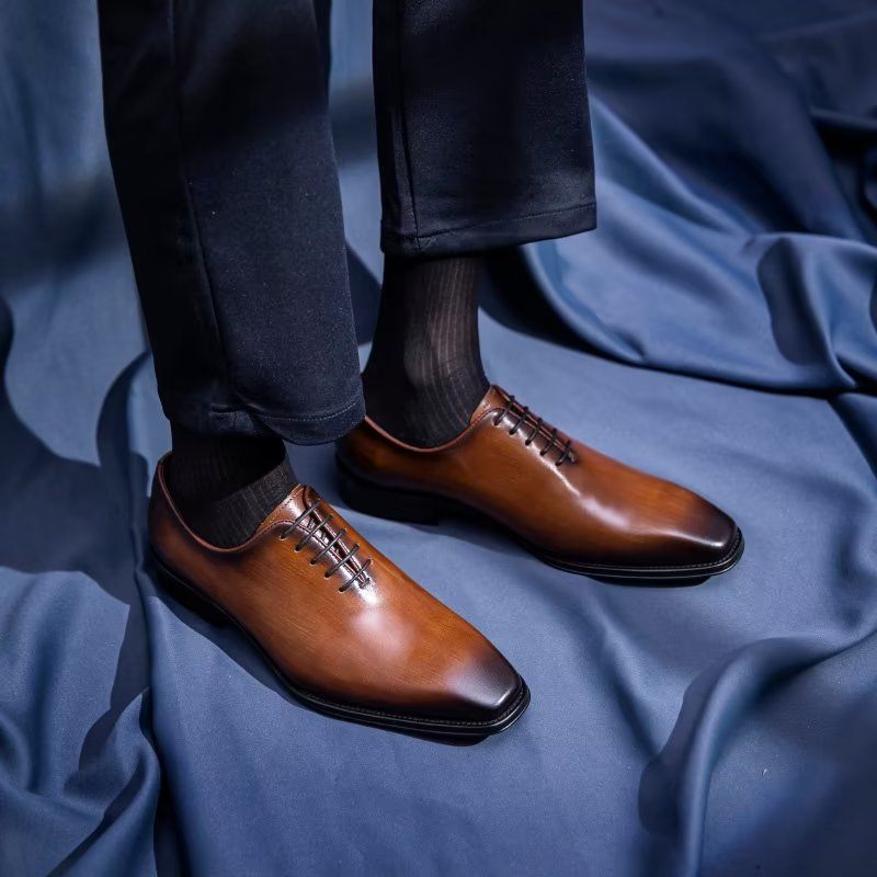 Sapatos Formais Masculinos Opulentos E Lisos Com Padrão Oxford - Café