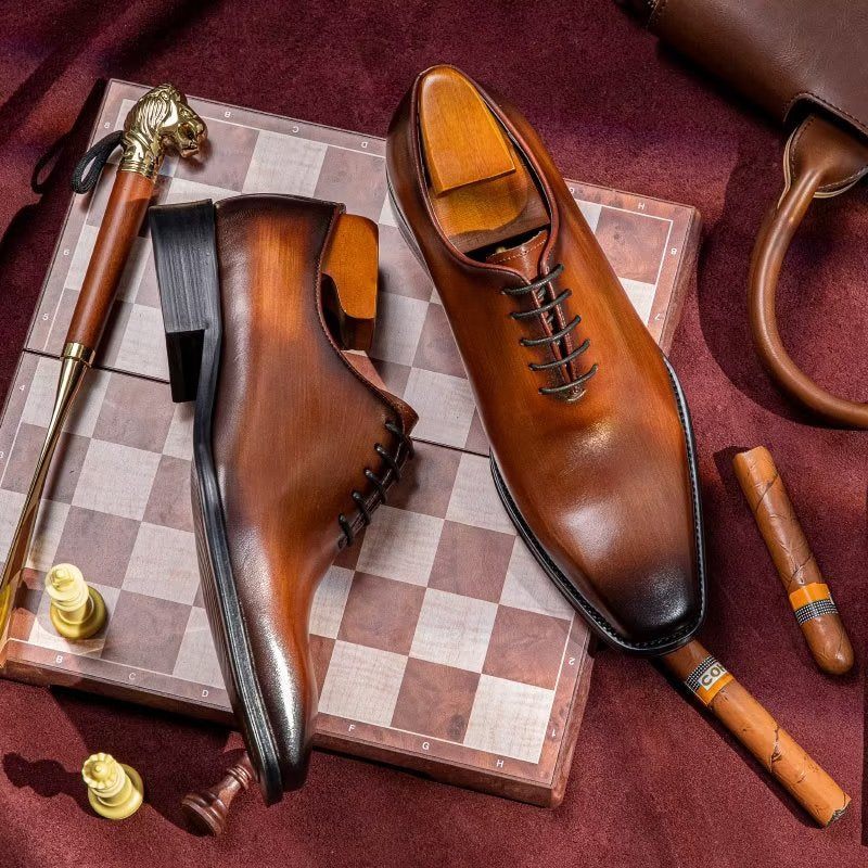 Sapatos Formais Masculinos Opulentos E Lisos Com Padrão Oxford - Café