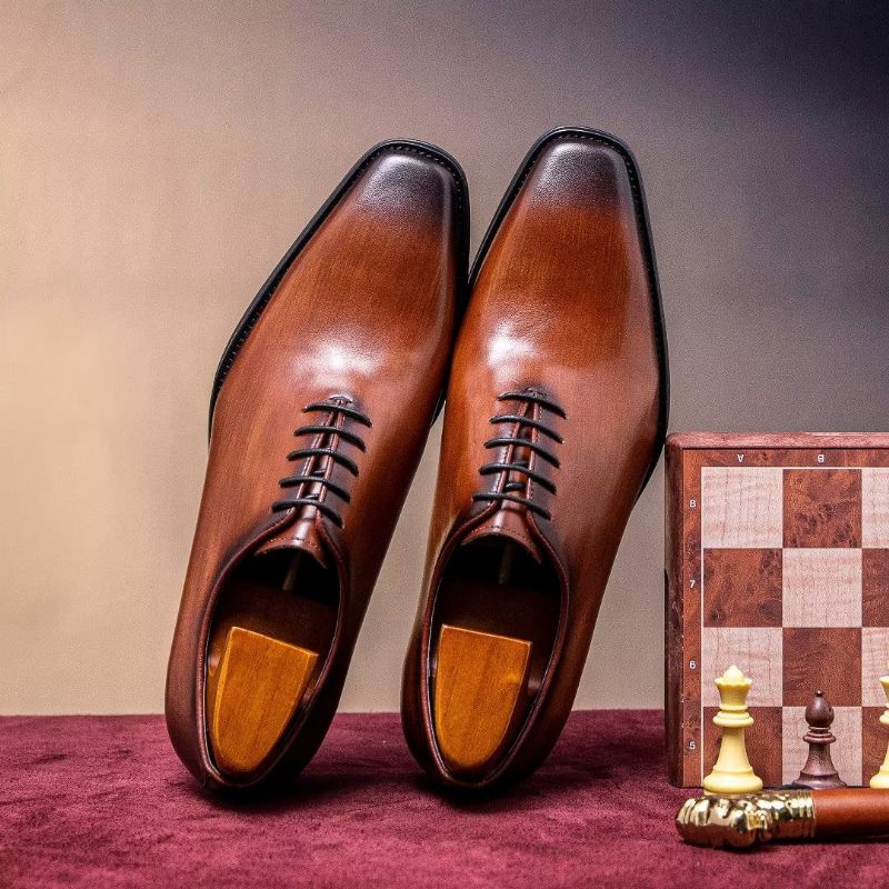 Sapatos Formais Masculinos Opulentos E Lisos Com Padrão Oxford - Café