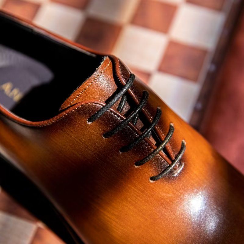 Sapatos Formais Masculinos Opulentos E Lisos Com Padrão Oxford - Café