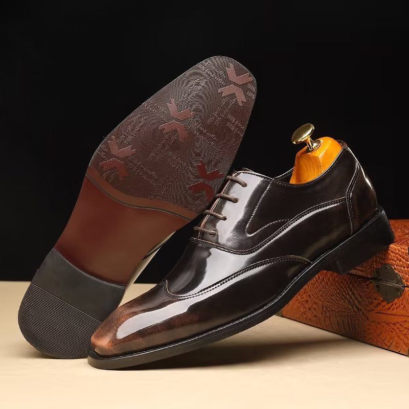 Sapatos Formais Masculinos Opulentos Em Relevo Microfibra Bico Fino Oxford - Café