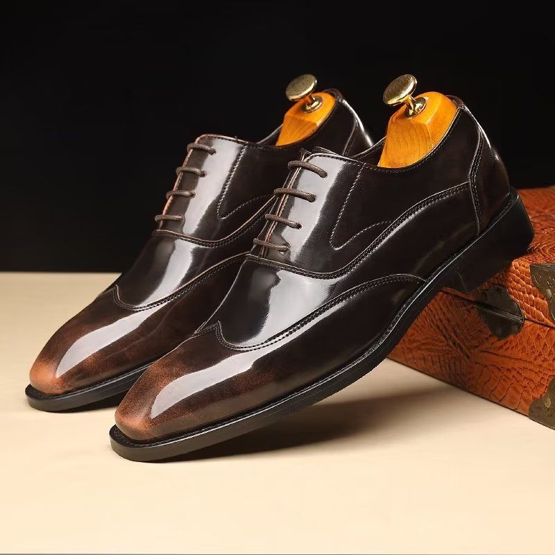 Sapatos Formais Masculinos Opulentos Em Relevo Microfibra Bico Fino Oxford - Café