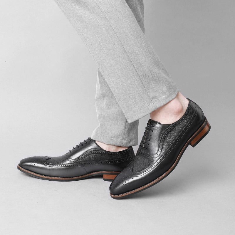 Sapatos Formais Masculinos Pontiagudos Com Cadarço Brogues - Preto