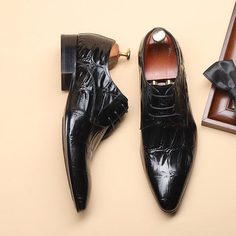 Sapatos Formais Masculinos Requintados Com Cadarço Pontiagudo Brogue - Preto