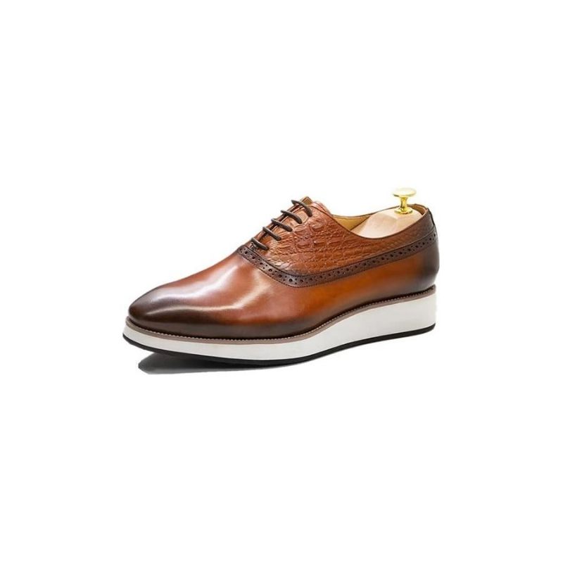 Sapatos Formais Masculinos Requintados Com Textura Crocodilo Oxford - Café